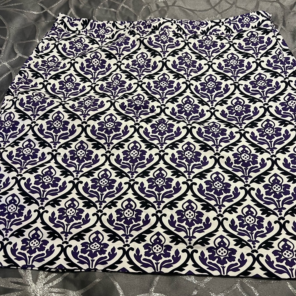 Elegant Purple and White Patterned Golf Skort